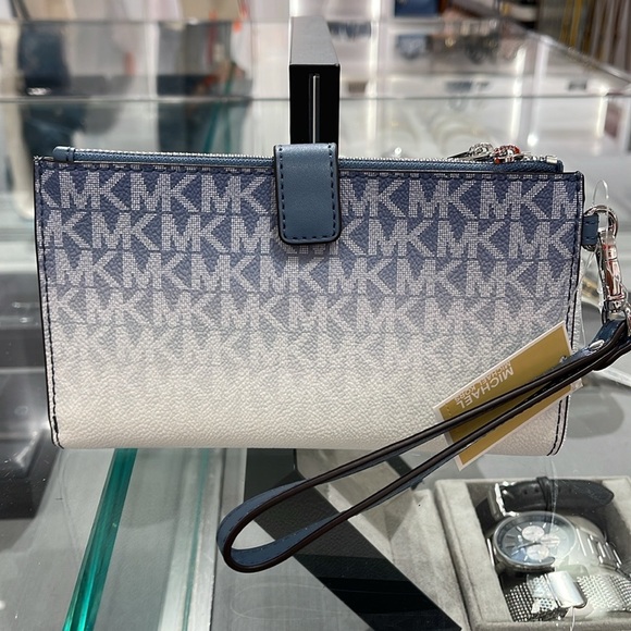 MICHAEL KORS
Jet Set Lg Ombré Logo Double-Zip Wristlet-Wallet-Phone Case Holder - Picture 15 of 16